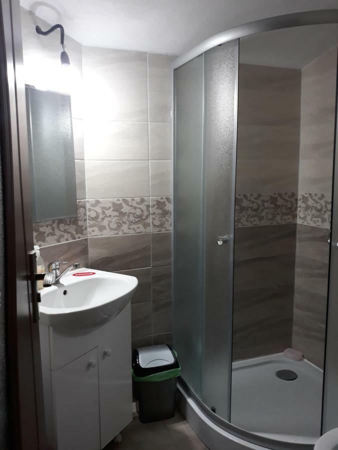 Pensiunea Covaciu Vadu Izei Exterior foto